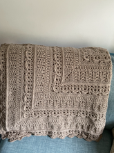 Load image into Gallery viewer, Blanket