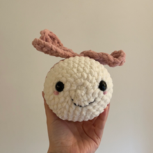 Load image into Gallery viewer, Pastel Handcrafted Crochet Bee