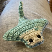 Load image into Gallery viewer, Small Handcrafted Crochet Stingray