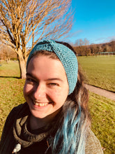 Load image into Gallery viewer, Teal Knot Earwarmer/Headband.
