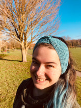 Load image into Gallery viewer, Teal Knot Earwarmer/Headband.
