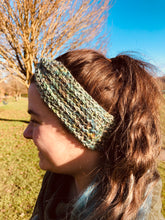 Load image into Gallery viewer, Green knotted crochet Earwarmers
